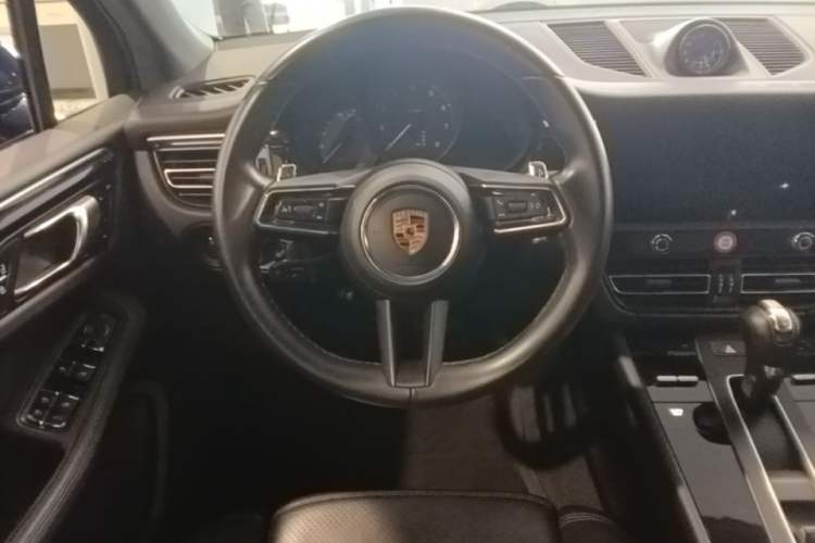 Used Porsche Macan 2022 Macan 2.0T Steering Wheel