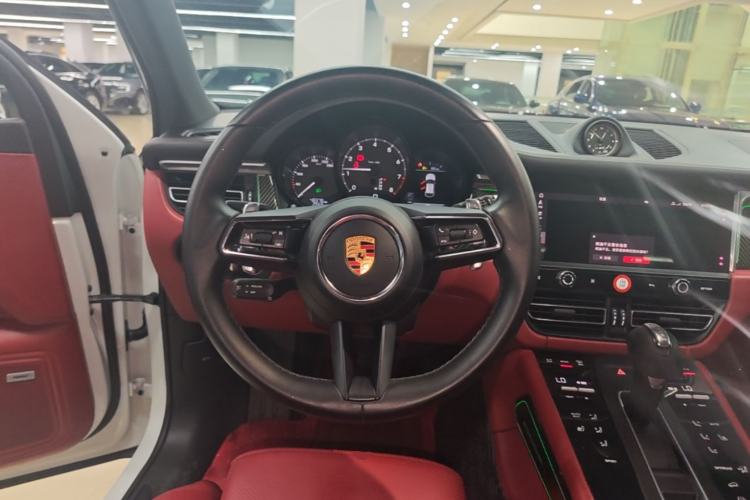 Used Porsche Macan 2022 Macan 2.0T Steering Wheel