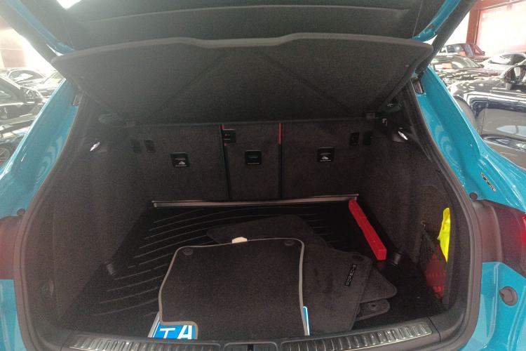 Used Porsche Macan 2022 Macan 2.0T Trunk