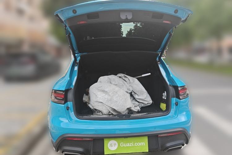 Used Porsche Macan 2022 Macan 2.0T Trunk