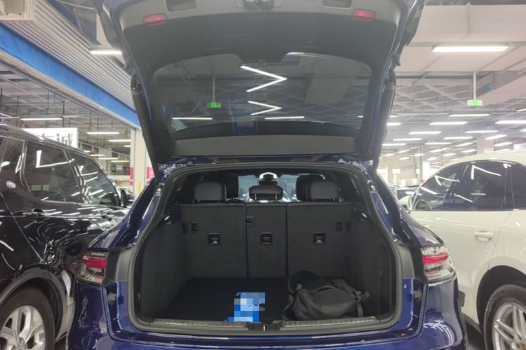 Used Porsche Macan 2022 Macan 2.0T Trunk
