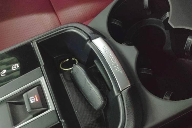 Used Porsche Macan 2022 Macan 2.0T Vehicle Key