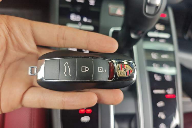 Used Porsche Macan 2022 Macan S 2.9T Vehicle Key