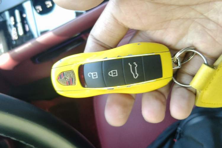 Used Porsche Macan 2022 Macan 2.0T Vehicle Key