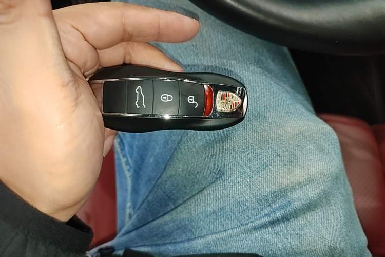 Used Porsche Macan 2022 Macan 2.0T Vehicle Key