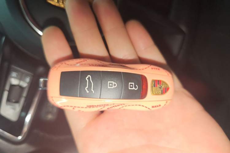Used Porsche Macan 2022 Macan 2.0T Vehicle Key