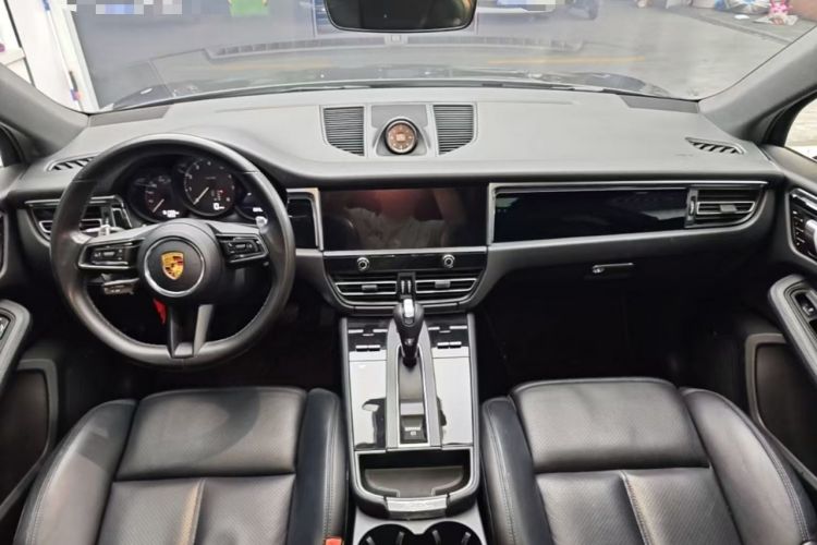 Used Porsche Macan 2022 Macan 2.0T Center Console