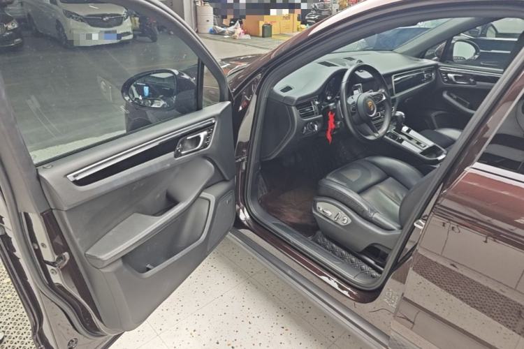 Used Porsche Macan 2022 Macan 2.0T Driver Seat