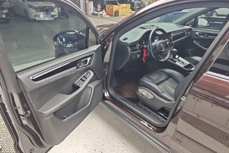 Used Porsche Macan 2022 Macan 2.0T Driver Seat