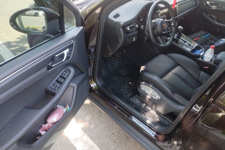 Used Porsche Macan 2022 Macan 2.0T Driver Seat