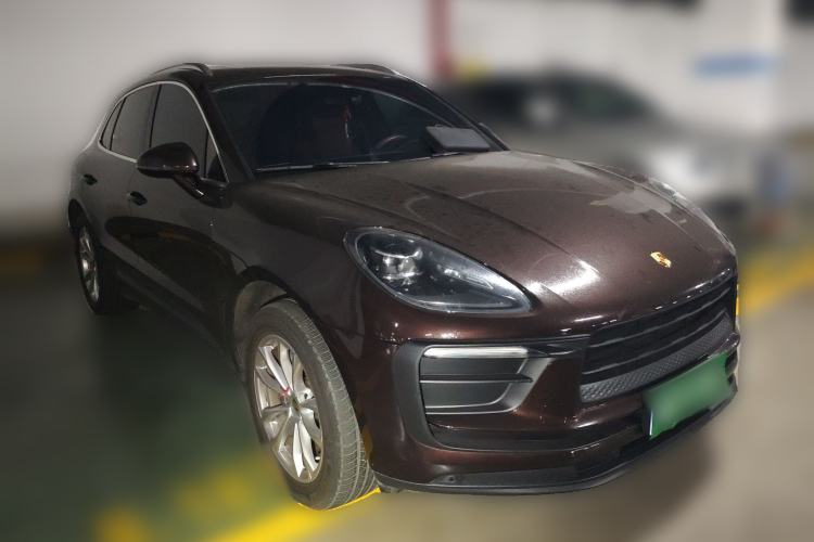 Used Porsche Macan 2022 Macan 2.0T Front Right 45 Deg