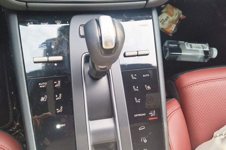 Used Porsche Macan 2022 Macan 2.0T Gear Lever