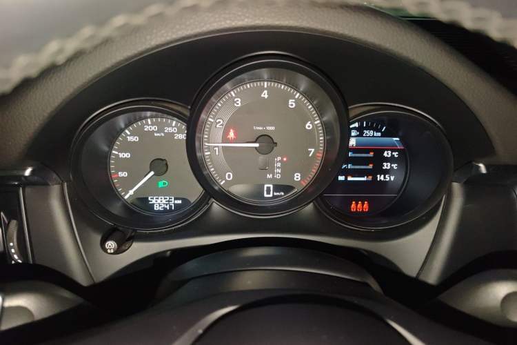 Used Porsche Macan 2022 Macan 2.0T Instrument Cluster
