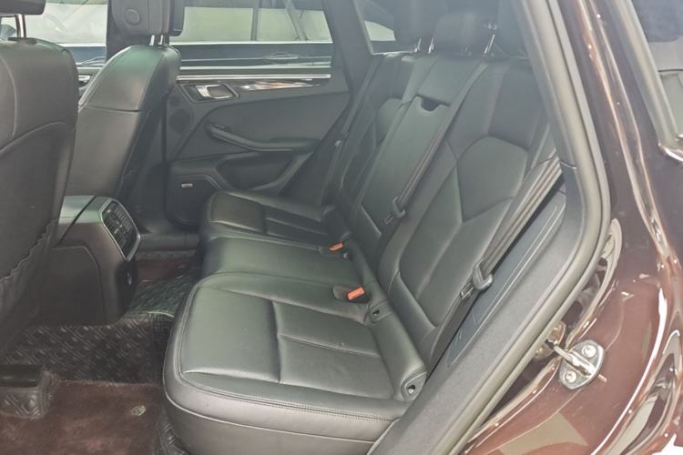 Used Porsche Macan 2022 Macan 2.0T Left Rear Seat