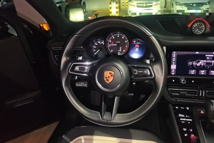 Used Porsche Macan 2022 Macan 2.0T Steering Wheel