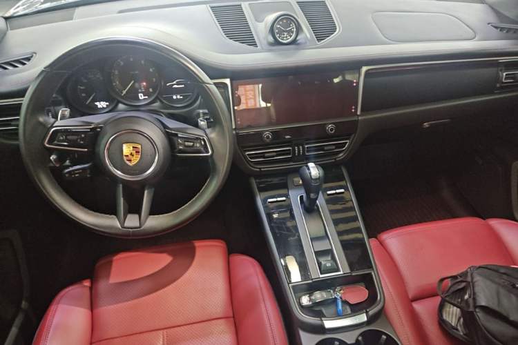 Used Porsche Macan 2022 Macan 2.0T Center Console