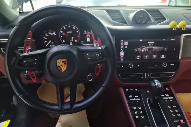 Used Porsche Macan 2022 Macan GTS 2.9T Center Console