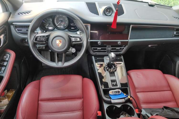 Used Porsche Macan 2022 Macan GTS 2.9T Center Console