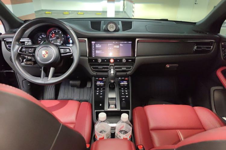 Used Porsche Macan 2022 Macan 2.0T Center Console