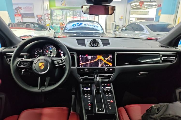 Used Porsche Macan 2022 Macan S 2.9T Center Console