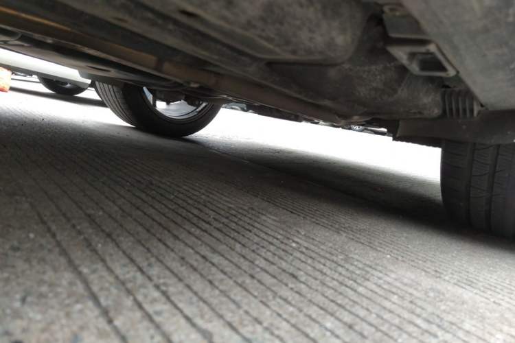 Used Porsche Macan 2022 Macan T 2.0T Chassis Front Left