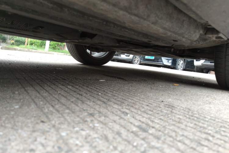 Used Porsche Macan 2022 Macan T 2.0T Chassis Rear Right