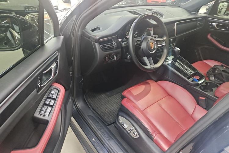 Used Porsche Macan 2022 Macan 2.0T Driver Seat