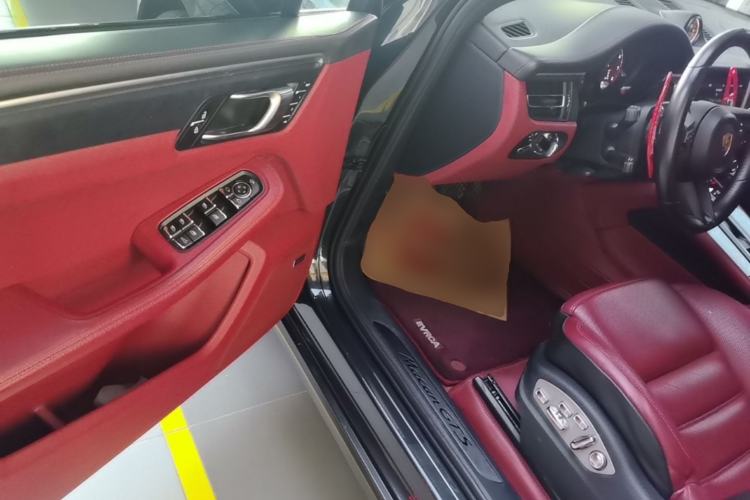 Used Porsche Macan 2022 Macan GTS 2.9T Driver Seat