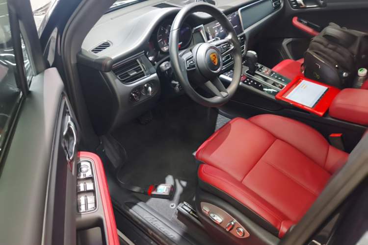 Used Porsche Macan 2022 Macan 2.0T Driver Seat