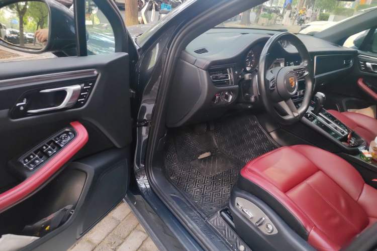 Used Porsche Macan 2022 Macan 2.0T Driver Seat
