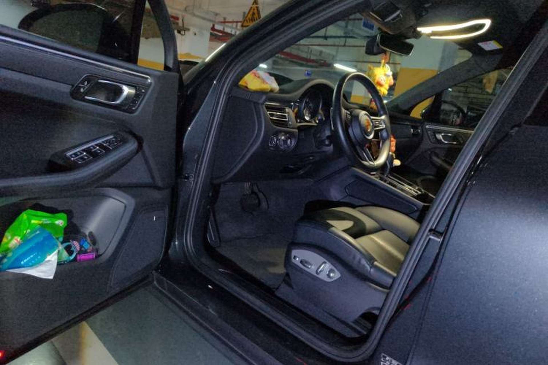 Used Porsche Macan 2022 Macan 2.0T Driver Seat
