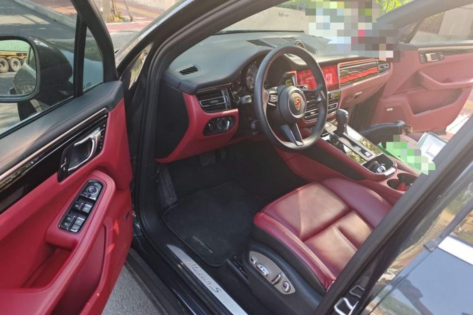 Used Porsche Macan 2022 Macan S 2.9T Driver Seat