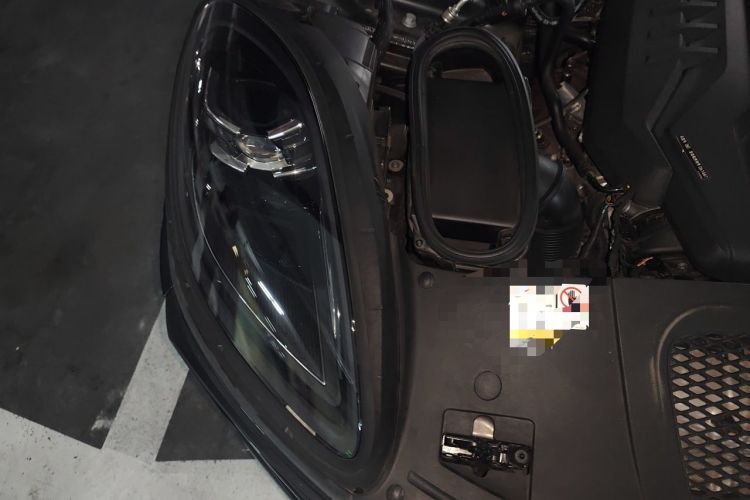 Used Porsche Macan 2022 Macan 2.0T Engine Bay Right