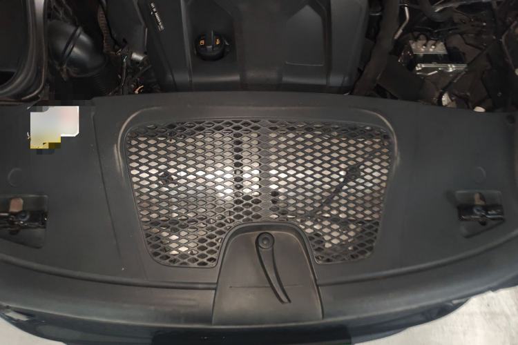 Used Porsche Macan 2022 Macan 2.0T Engine Bay