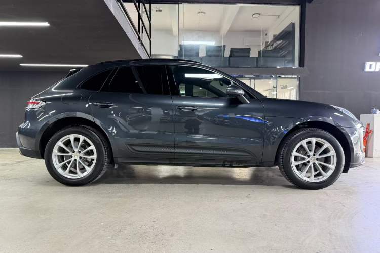 Used Porsche Macan 2022 Macan 2.0T Exterior 6