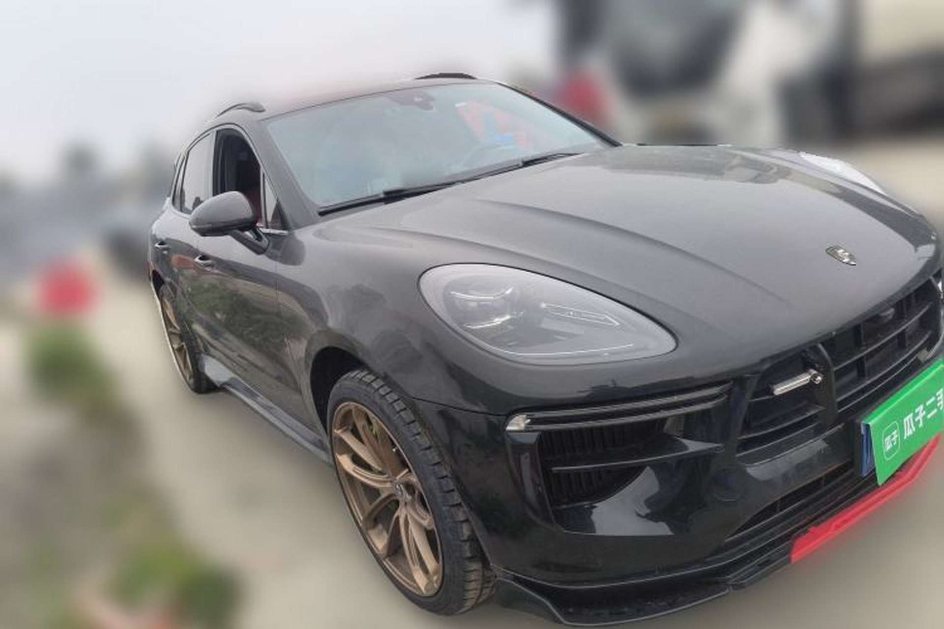 Used Porsche Macan 2022 Macan 2.0T Front Right 45 Deg