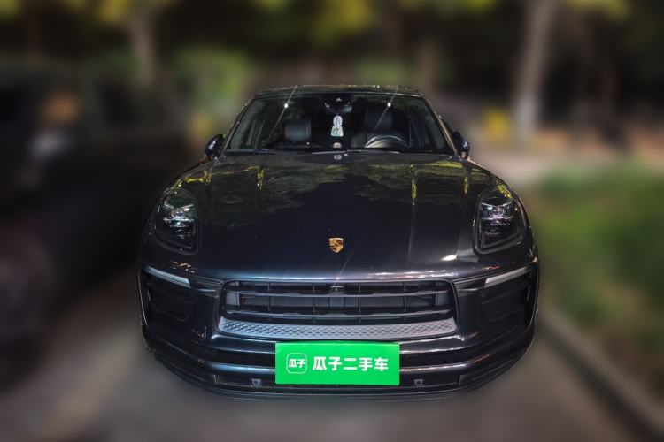 Used Porsche Macan 2022 Macan 2.0T Front