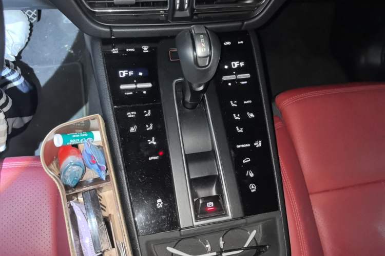 Used Porsche Macan 2022 Macan 2.0T Gear Lever