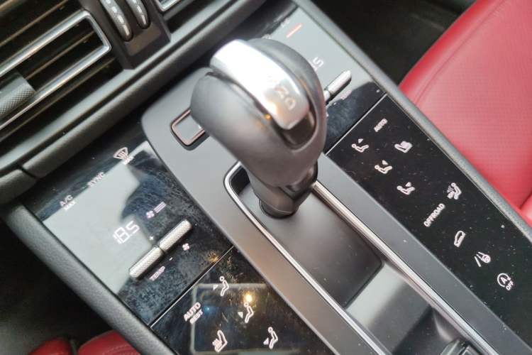 Used Porsche Macan 2022 Macan T 2.0T Gear Lever
