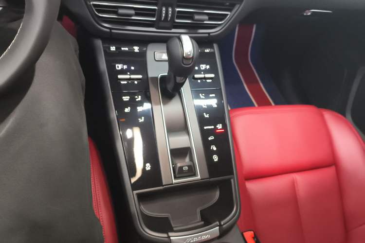 Used Porsche Macan 2022 Macan 2.0T Gear Lever