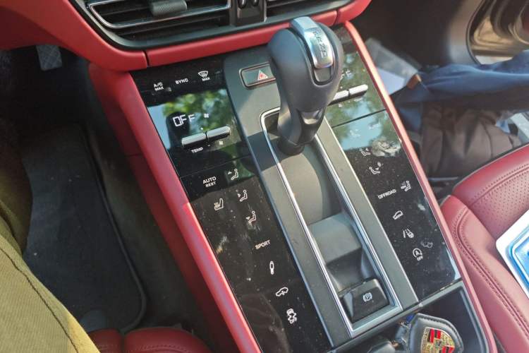 Used Porsche Macan 2022 Macan S 2.9T Gear Lever