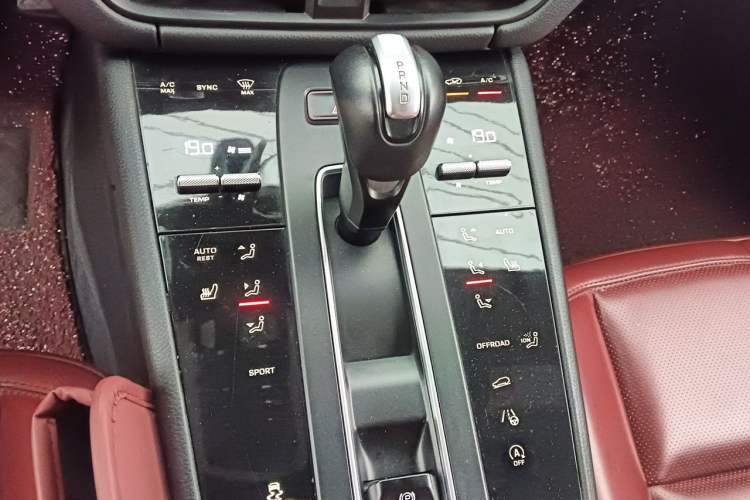 Used Porsche Macan 2022 Macan 2.0T Gear Lever