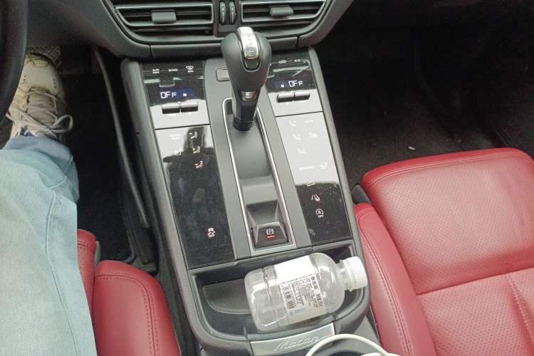 Used Porsche Macan 2022 Macan 2.0T Gear Lever