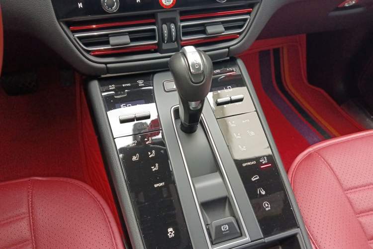 Used Porsche Macan 2022 Macan 2.0T Gear Lever