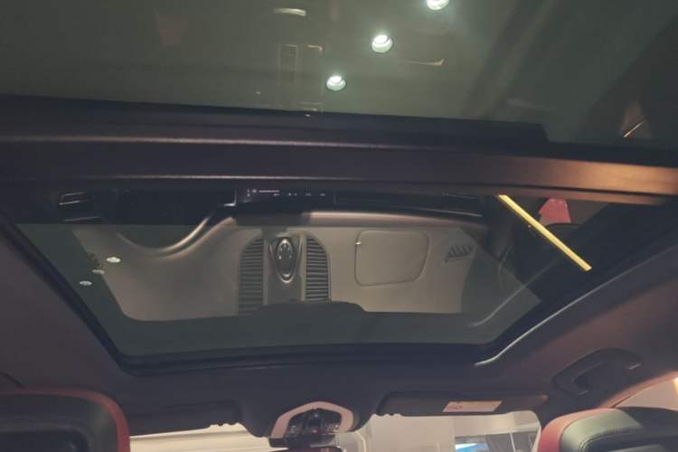 Used Porsche Macan 2022 Macan 2.0T Headliner