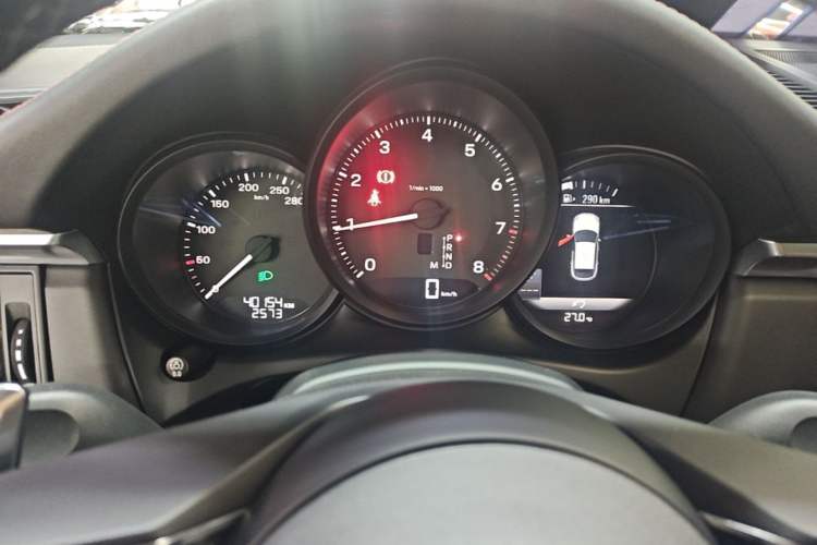 Used Porsche Macan 2022 Macan 2.0T Instrument Cluster