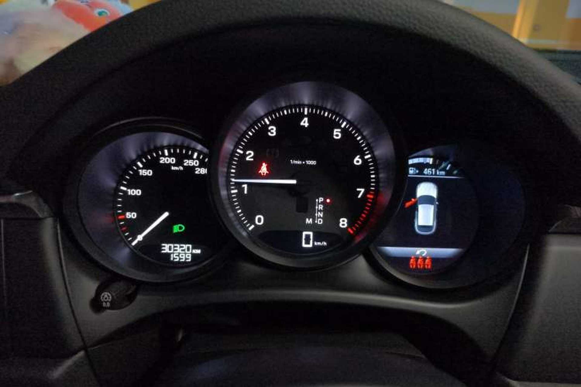 Used Porsche Macan 2022 Macan 2.0T Instrument Cluster