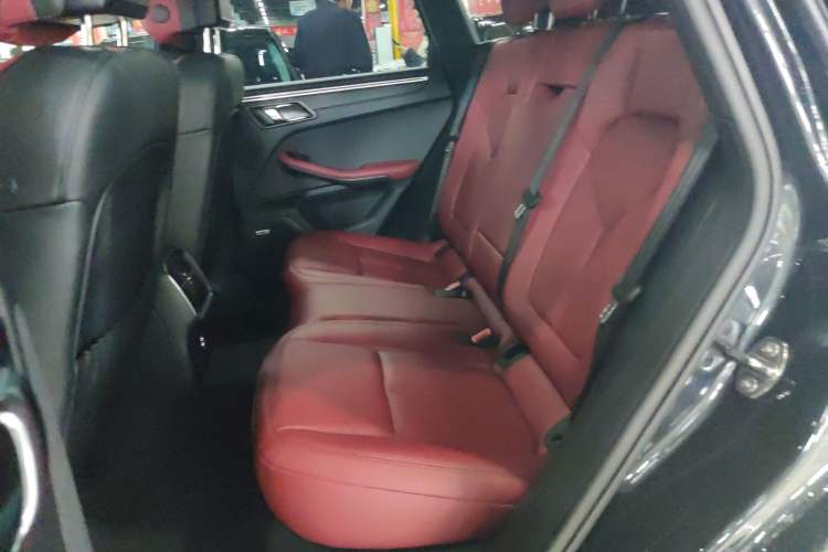Used Porsche Macan 2022 Macan 2.0T Interior 4