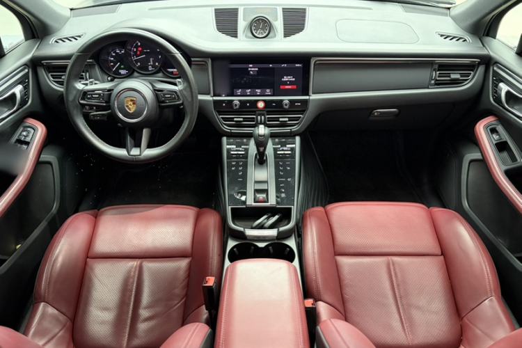 Used Porsche Macan 2022 Macan 2.0T Interior 4