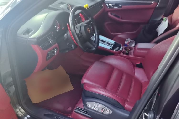 Used Porsche Macan 2022 Macan GTS 2.9T Left Front Seat